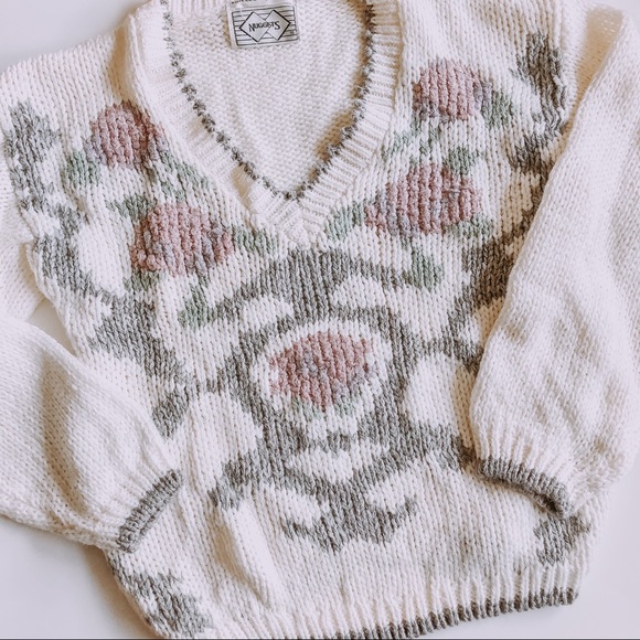 Vintage Sweaters - Vintage Nuggets floral knit v neck sweater small